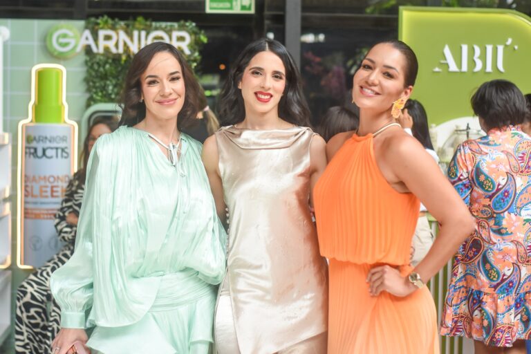 1-PRINCIPAL, Sandra Palmett, Carolina Minaya y Tueska